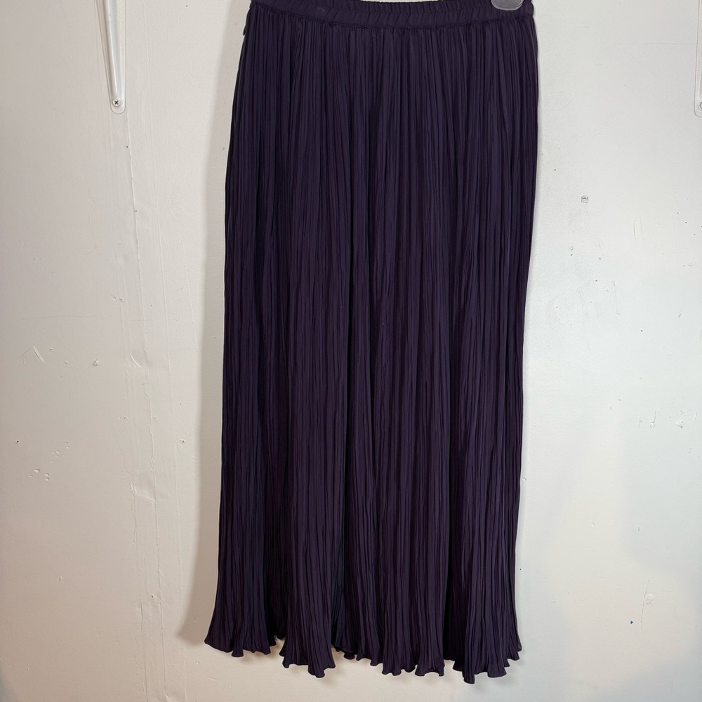 WOMENS MEDIUM‎ HIGH WAISTED MIDI PURPLE SKIRT PLEATED LINED DARK FEMININE PREPPY